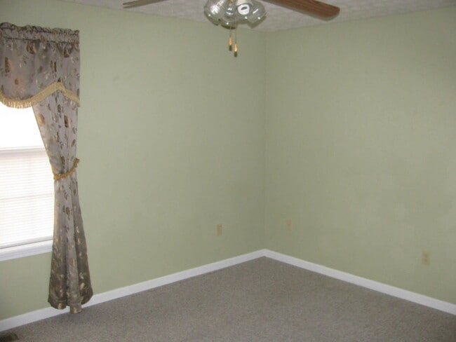 Building Photo - 1008 Ironwood Ct