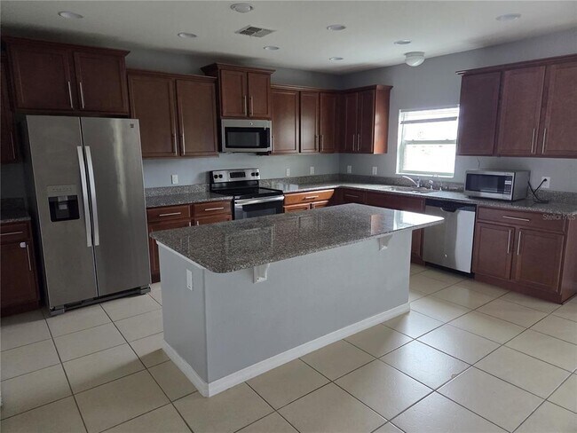 Building Photo - 3908 Carrick Bend Dr