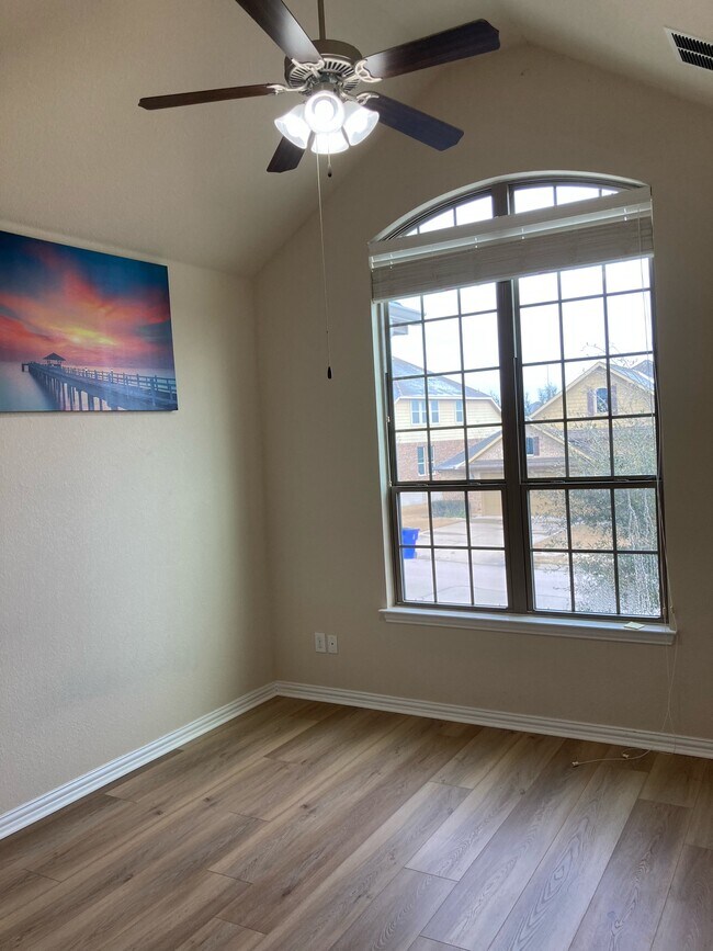 Building Photo - 1315 Rimstone Dr