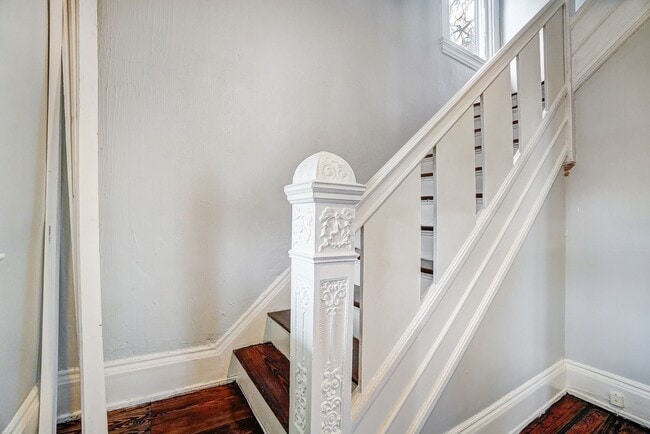 Building Photo - Three Bedroom in Cincinnati!