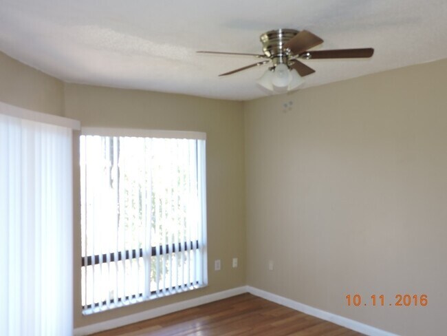 Building Photo - Spacious 1 Bed 1 Bath Condo for Rent