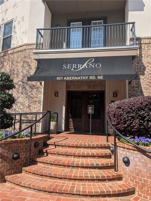 Building Photo - 901 Abernathy Rd NE