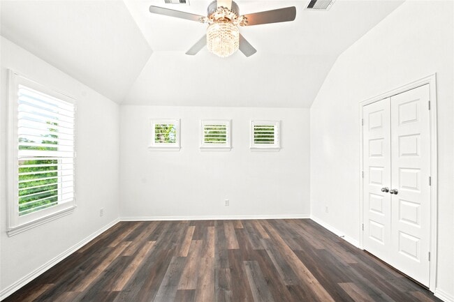 Building Photo - 1202 Vilamoura Ct