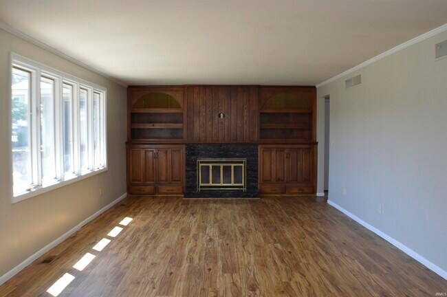 Building Photo - 805 Candlewood Way