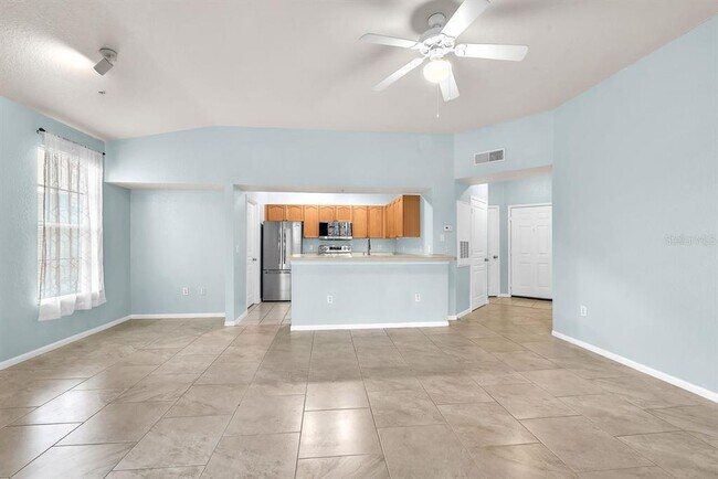 Building Photo - 5125 Palm Springs Blvd