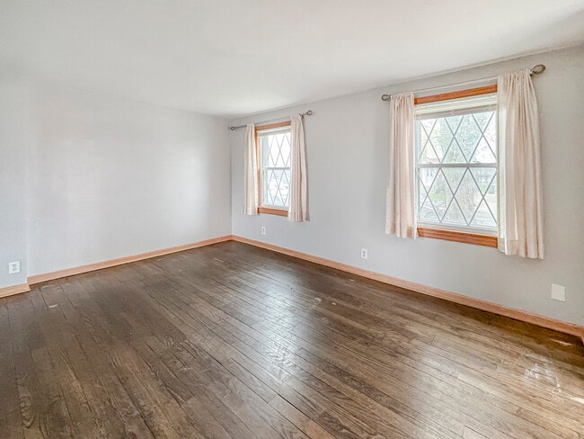 Building Photo - 5156 W 63rd Pl