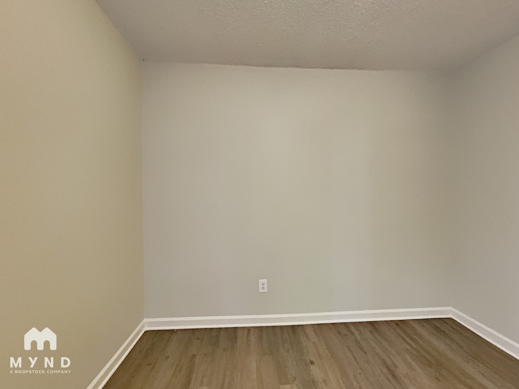 Building Photo - 112 Drew Ct