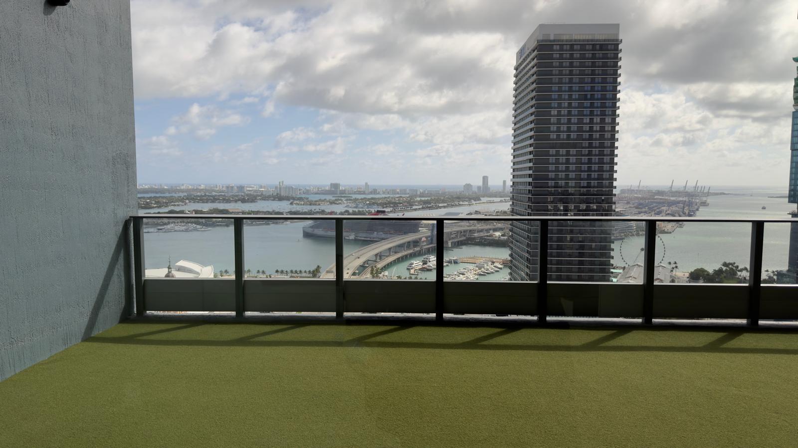 Building Photo - 121 NE 5th St