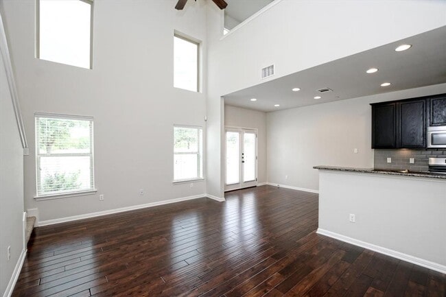 Building Photo - 1900 Little Elm Trail