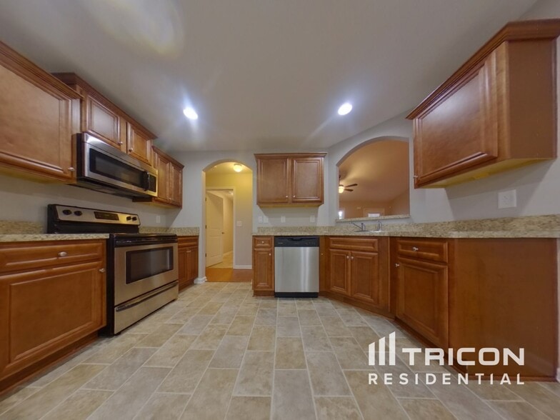 Building Photo - 169 Belmont Hills Ct