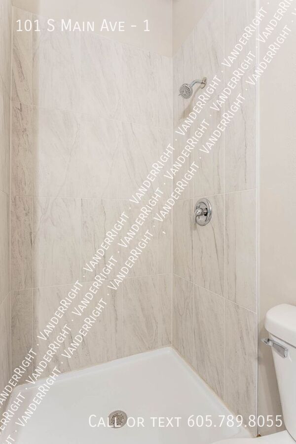 Building Photo - 101 S Main Ave