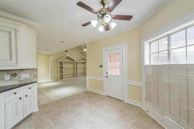 Building Photo - 1706 Galleon Oaks Dr