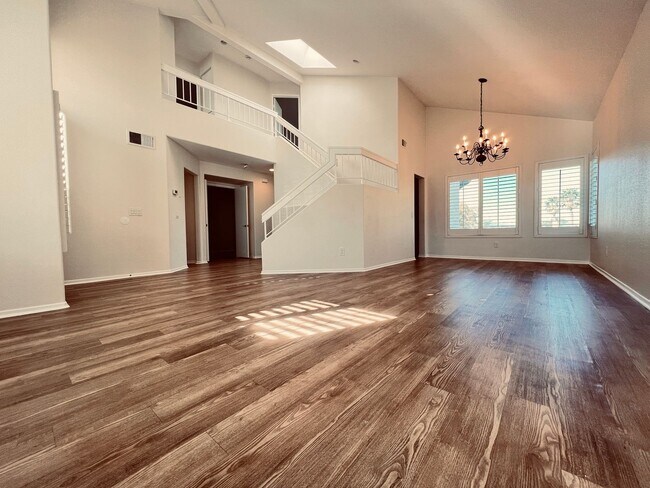 Building Photo - Oceanside Rancho Del Oro 4 Bedroom 3 Bath Home