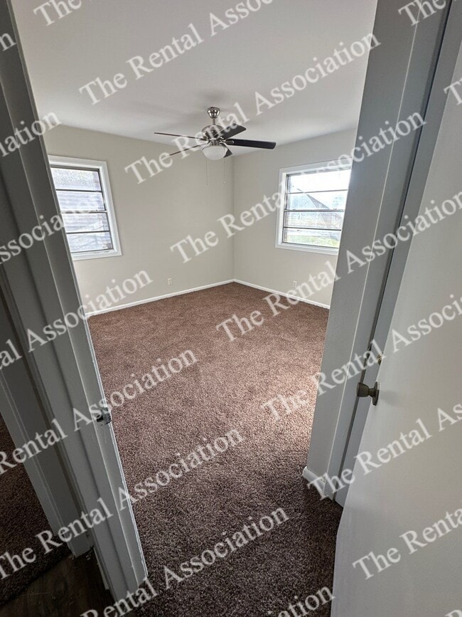 Building Photo - 316 Wallace Dean Rd