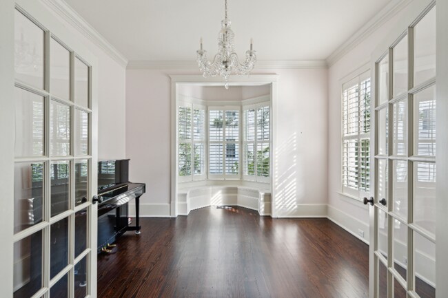 Building Photo - 6BD/5BA Custom Home for Lease in Daniel Island Park