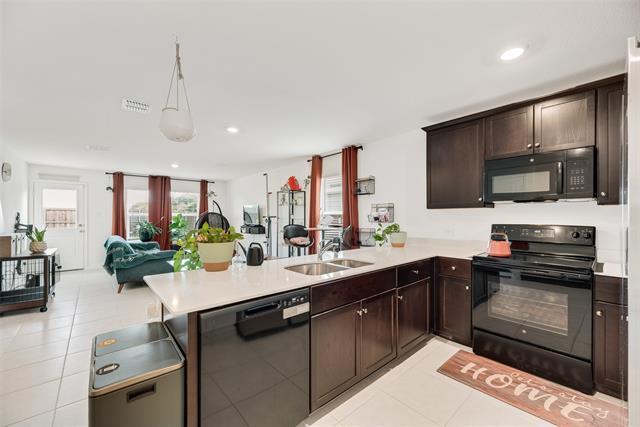 Building Photo - 5613 Rockrose Ln