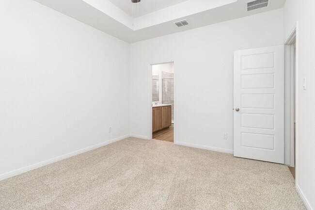 Building Photo - 5131 Cindy Br