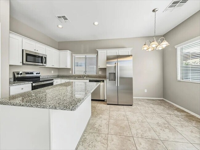 Building Photo - 1609 S 79th Ln