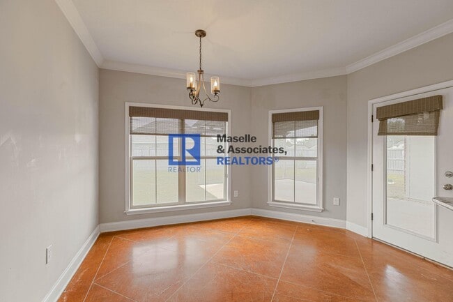 Building Photo - 3 Bed/2 Bath Home in Providence