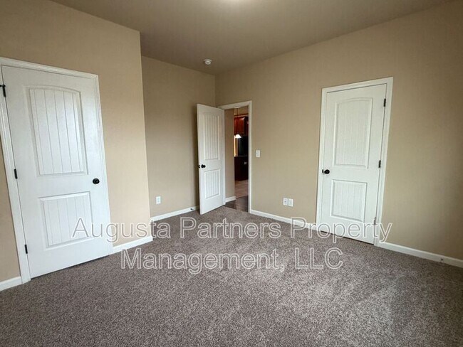 Building Photo - 3012 Burgess St