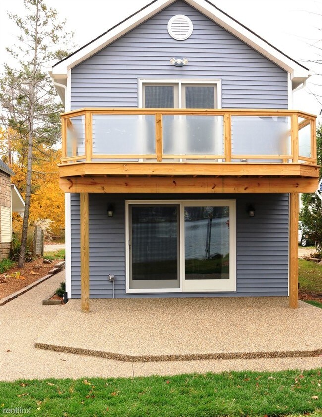 Building Photo - 2 br, 1.5 bath House - 121 N North Shore Dr