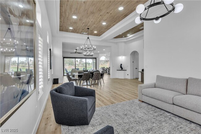Building Photo - 9513 Villa Ridge Dr