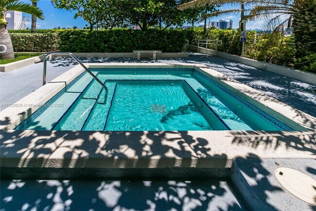 Building Photo - 7330 Ocean Terrace