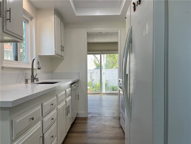 Building Photo - 2302 Via Puerta