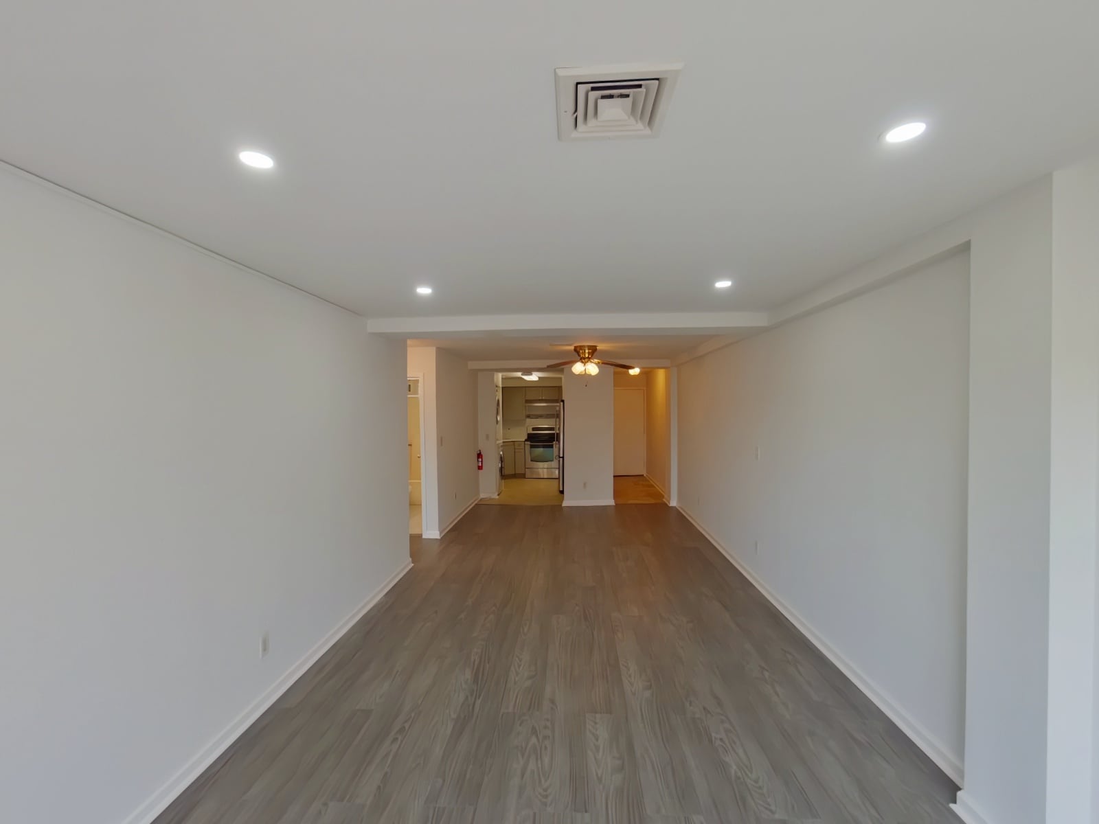 Building Photo - 99 Teaneck Rd