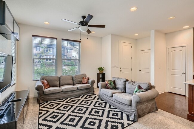 Building Photo - 3 Bed, 2.5 Bath,Beautiful Meridian Village...