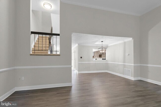 Building Photo - 5824 Wye Oak Commons Ct