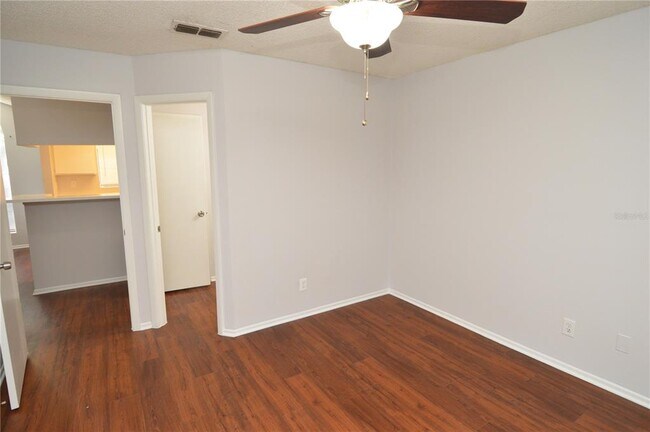 Building Photo - 8630 Mallard Reserve Dr