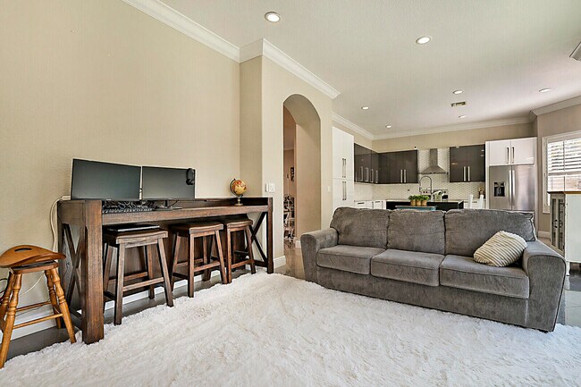 Building Photo - 7167 Ivy Crossing Ln