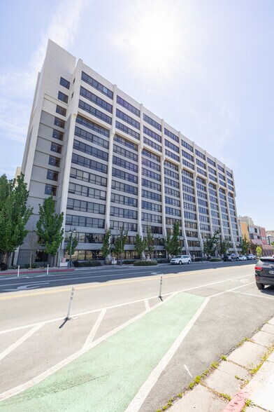 Building Photo - 450 N Arlington Ave