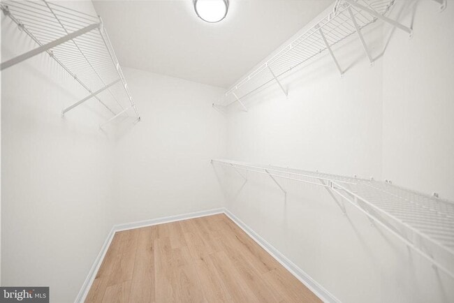 Building Photo - 12399 Brown Fox Way