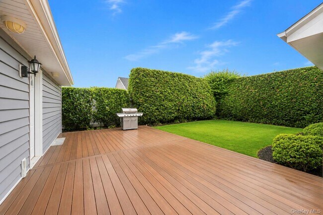 Building Photo - 84 Twin Lawns Ave