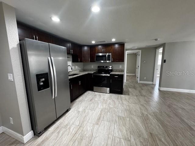 Building Photo - 6421 Kelso Dr
