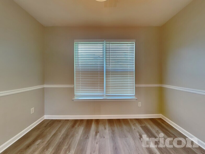 Building Photo - 2003 Bertha Ct