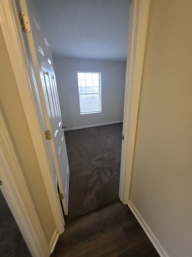 Building Photo - 4819 May Ridge Ln