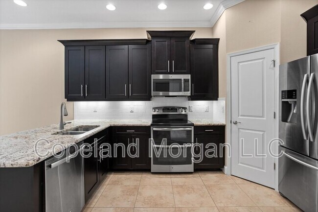 Building Photo - 5912 Anchorage Way S
