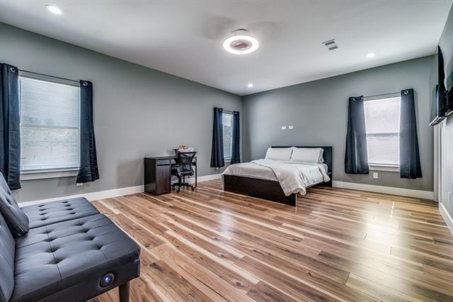 Building Photo - 4707 Barry Ave