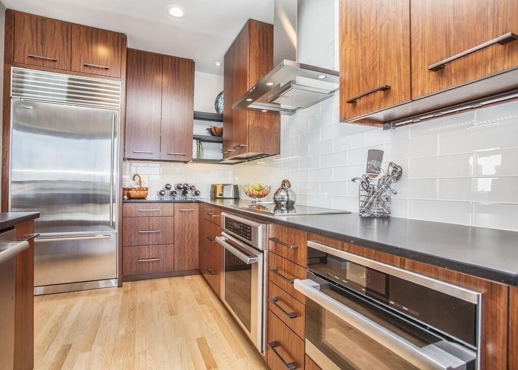 Building Photo - 80 Broad St