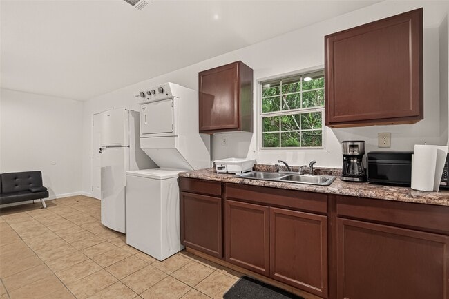 Building Photo - 13703 Segrest Dr