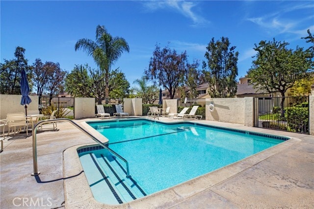 Building Photo - 24291 Hillview Dr
