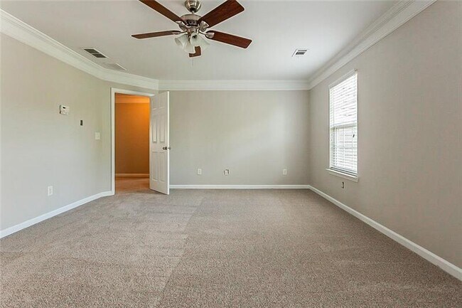 Building Photo - 3035 Whittier Way