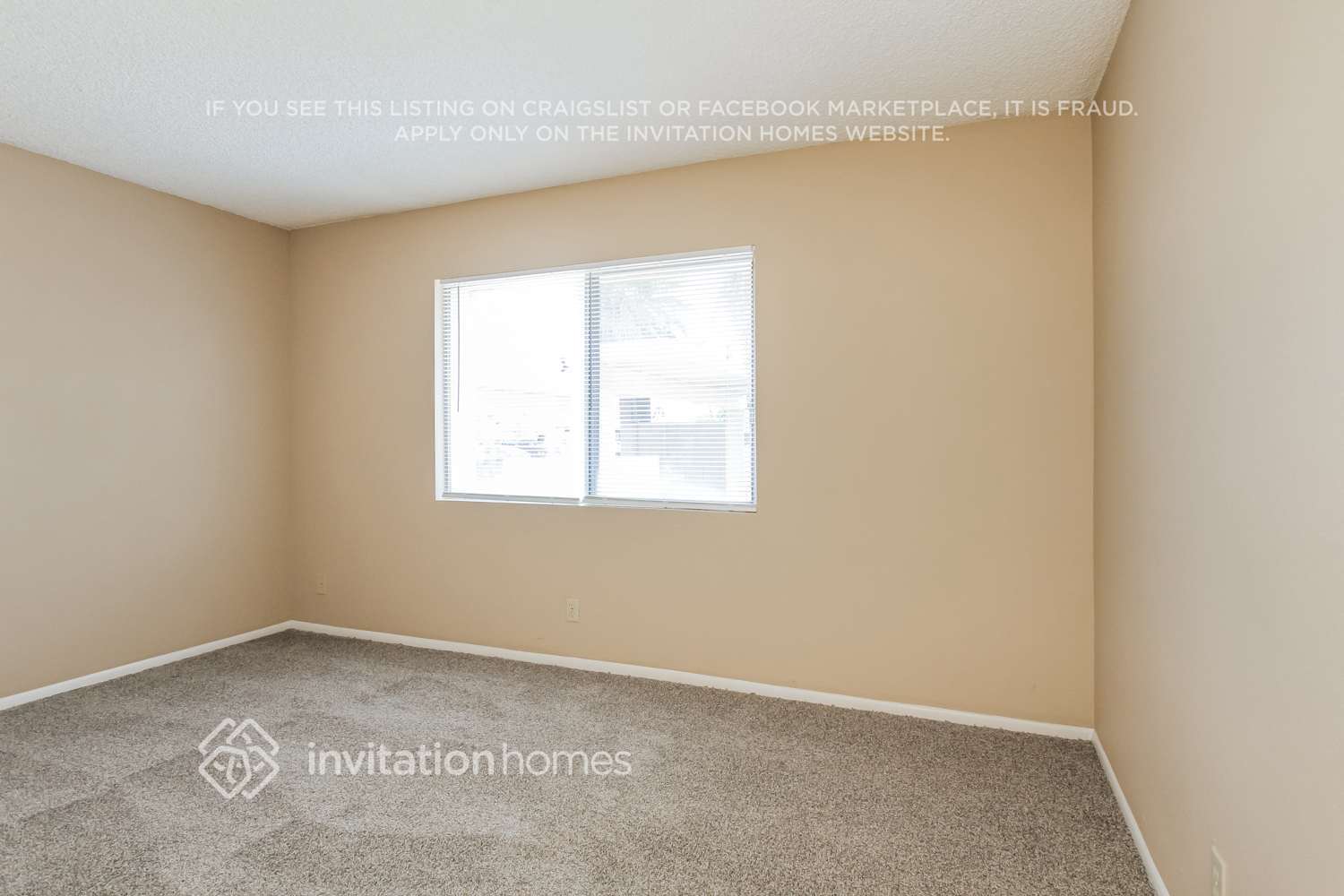 Building Photo - 10412 W Devonshire Ave