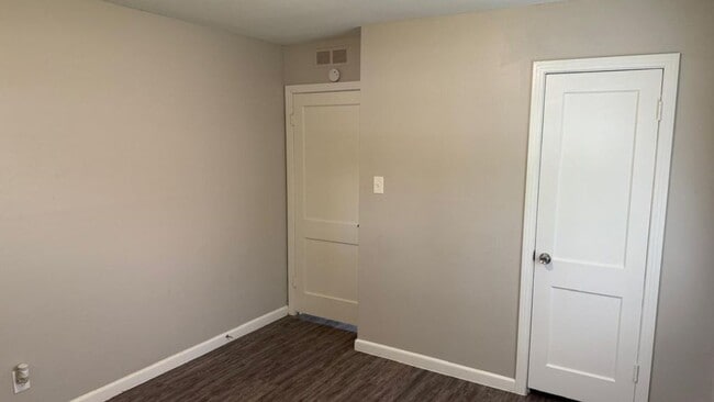 Building Photo - 5743 Beldart St