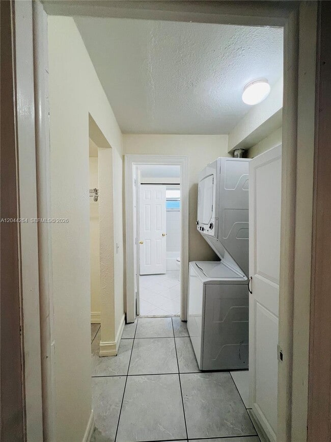 Building Photo - 2050 NW 89th Ave