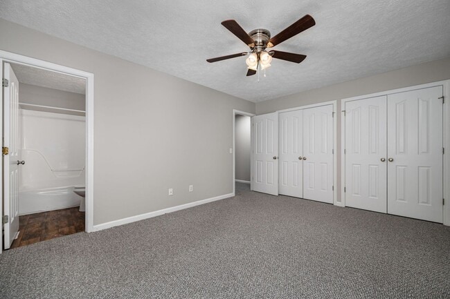 Building Photo - Hamlet Square Townhomes Unit 2410D