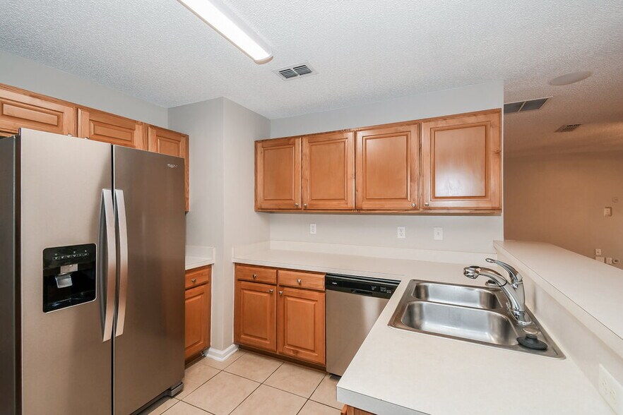 Building Photo - 13558 Ashford Wood Ct W